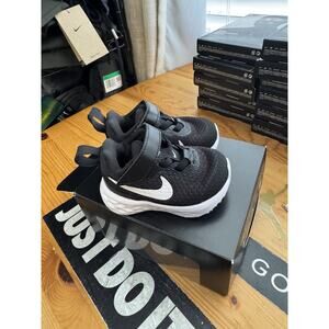 Nike Revolution 6 NN TDV Infant Toddlers 2C Black White Sneakers DD1094 003 NEW